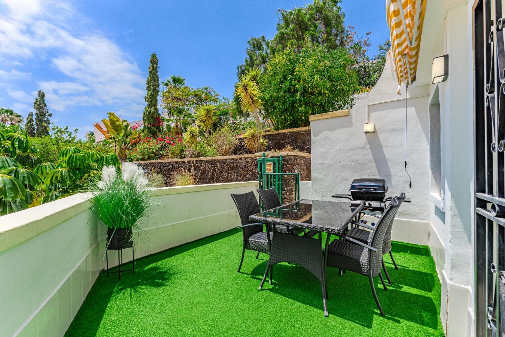 Romantic Apartment In Windsor Park Costa Adeje  Exterior photo